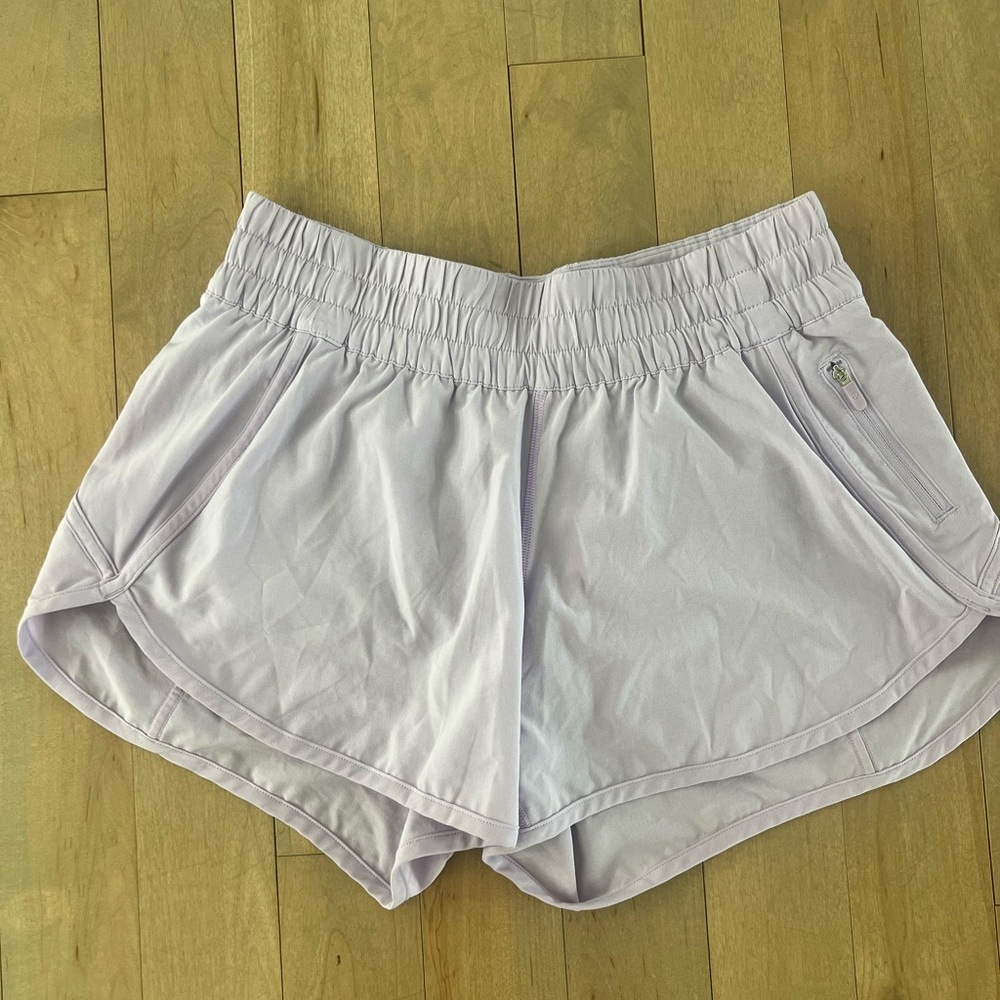 Lululemon Tracker Short - Lavender